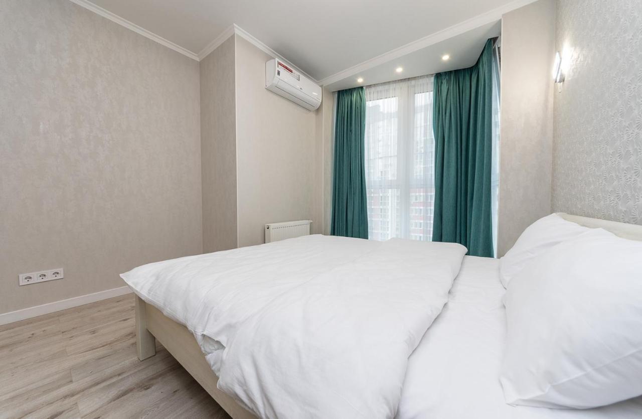 Flatrent Drahomanova 2A Διαμέρισμα Κίεβο Εξωτερικό φωτογραφία