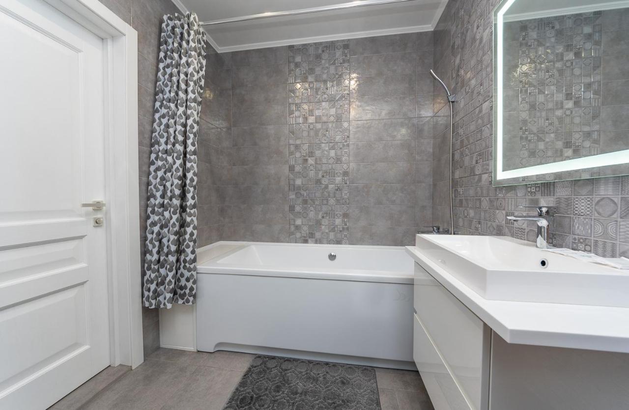Flatrent Drahomanova 2A Διαμέρισμα Κίεβο Εξωτερικό φωτογραφία